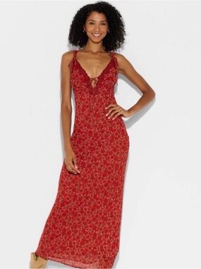 wild fable Red Floral Lace-Detail Maxi Dress